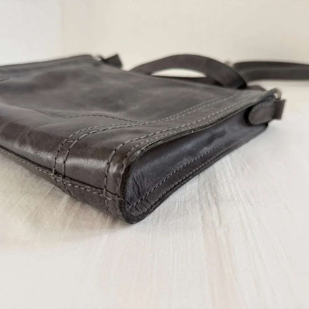 Frye MELISSA Crossbody Distressed Grey Carbon Adjustable Strap Zip Top